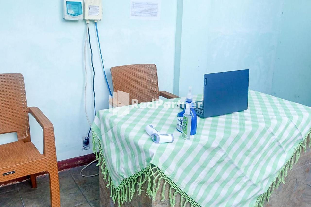 Sutomo Indah Homestay Syariah Mitra Reddoorz Padangsidimpuan Esterno foto